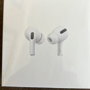 Apple AirPods Pro with MagSafe charging case